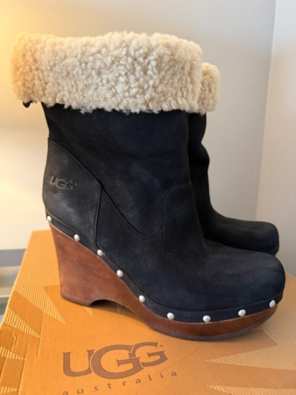 Ugg Women's Black Suede Mid-Calf Platform Wedge Boots Size 10